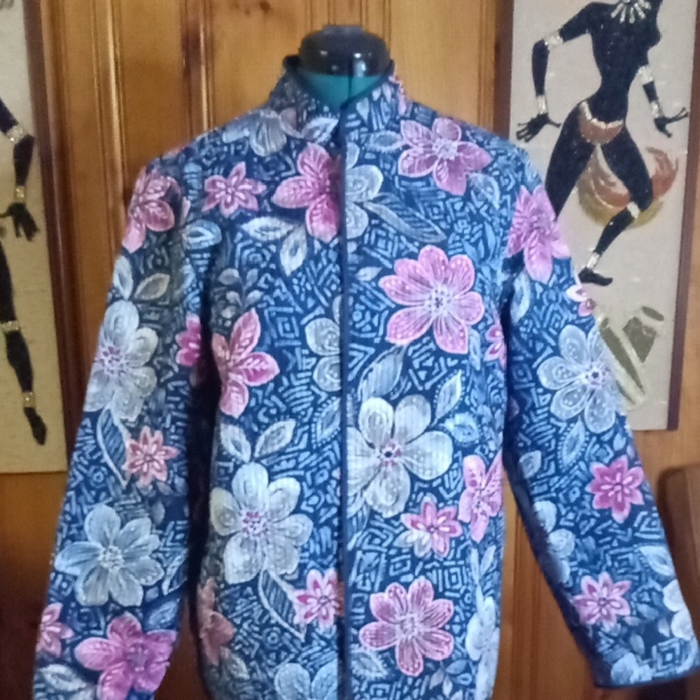 Alfred Dunner Navy and Pink Floral Cape